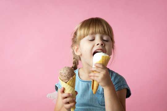 kid with icecream